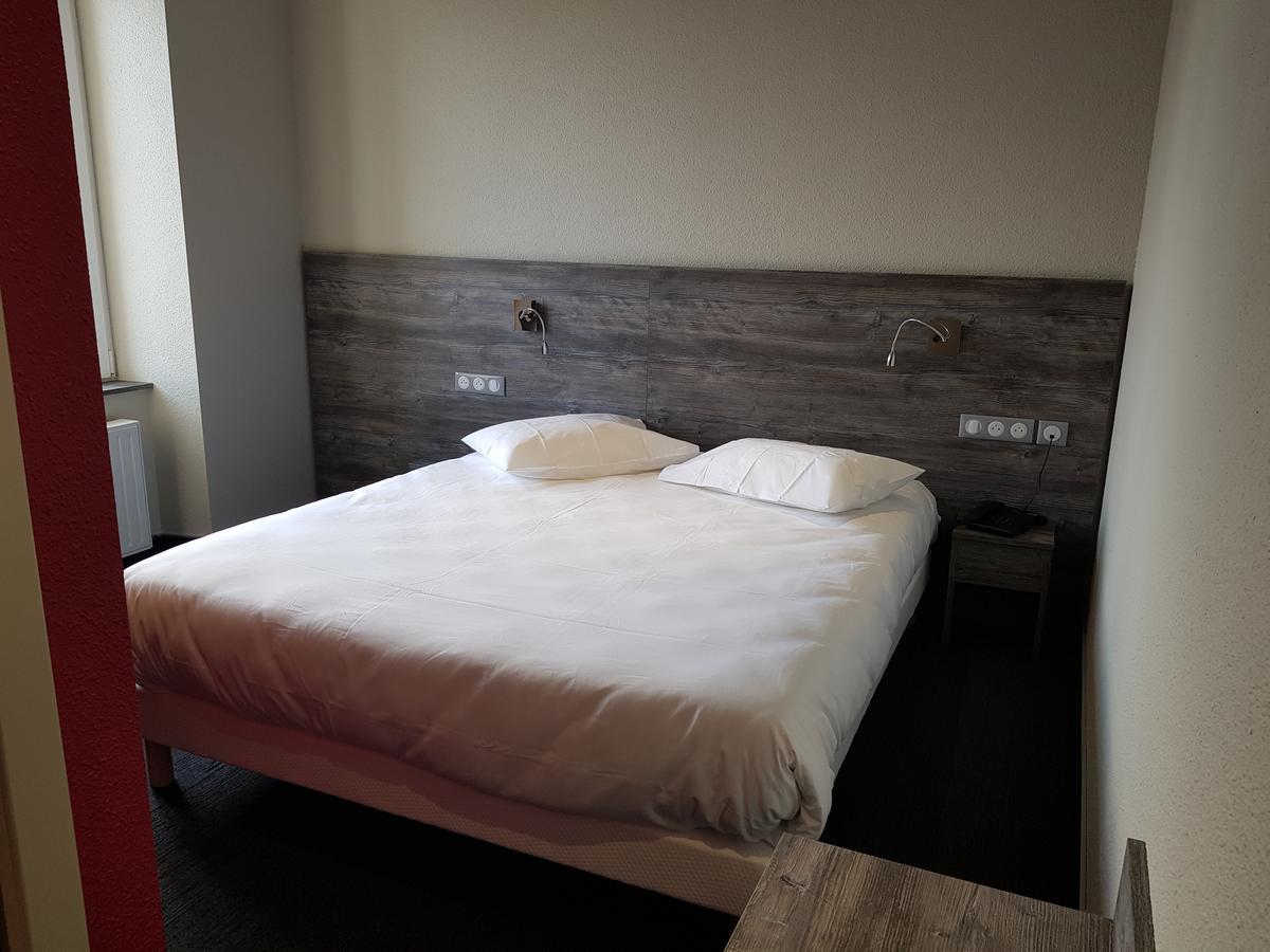 Hotel Jeanne D'Arc Saint-Chély-dʼApcher Eksteriør billede